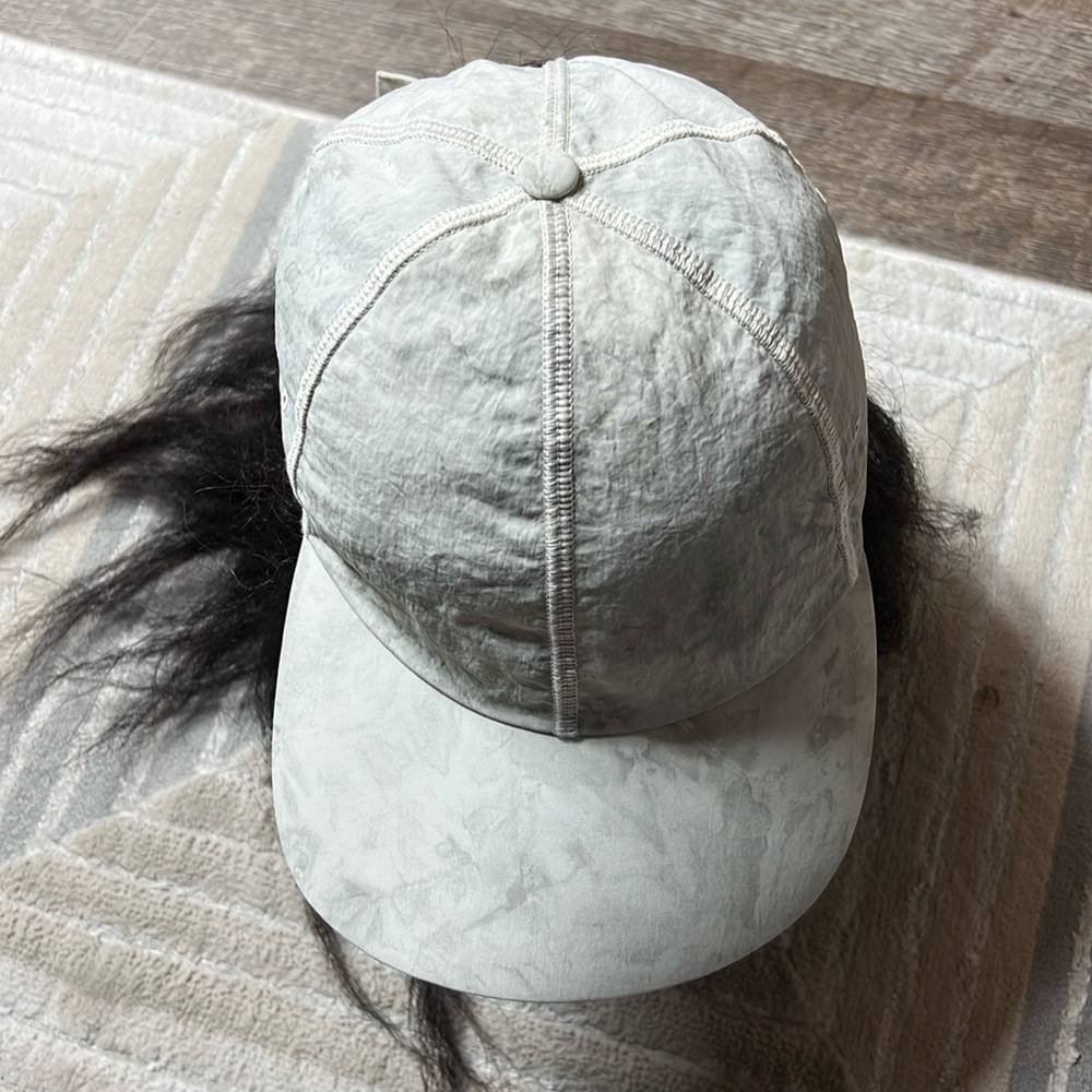 Lululemon women hats size O/S.🍀🍒🍀